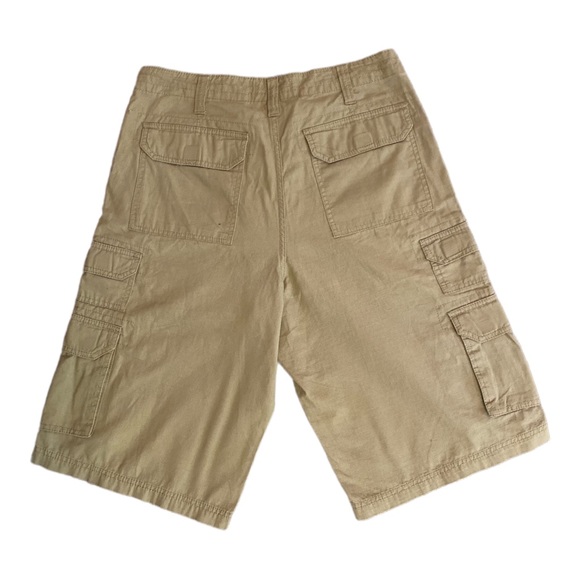 Man’s Khaki’s Cargo Shorts - Picture 3 of 6